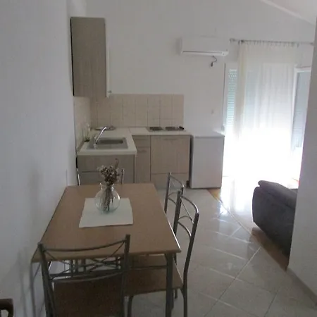 Apartmani I Sobe Grga Starigrad Paklenica Room photo