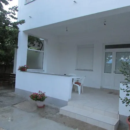 Apartmani I Sobe Grga Starigrad Paklenica Room photo
