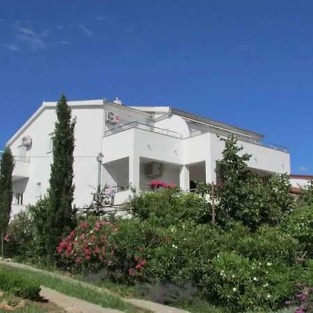 Apartmani I Sobe Grga Starigrad Paklenica Exterior photo