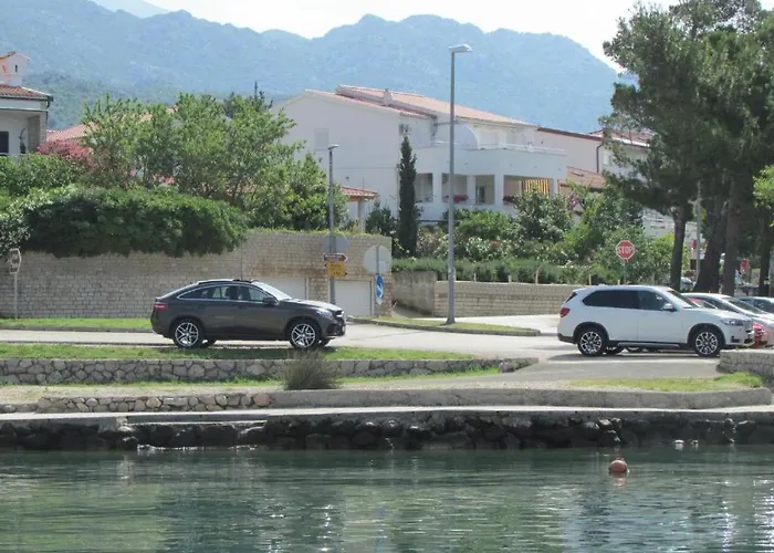 Apartmani I Sobe Grga