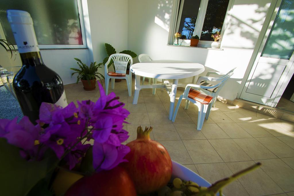 Apartment I Sobe Grga Starigrad Paklenica